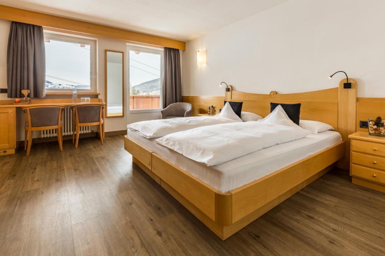 Rainell Dolomites Retreat Hotel Ortisei Bilik gambar
