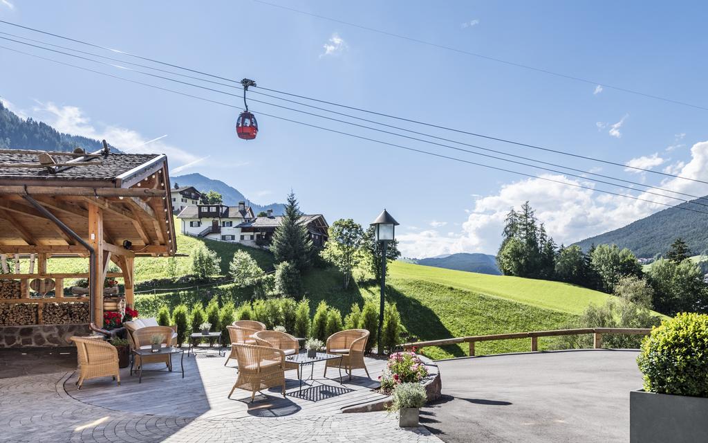Rainell Dolomites Retreat Hotel Ortisei Luaran gambar