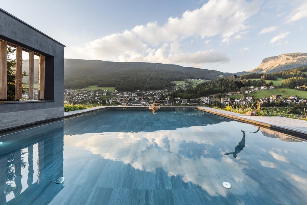 Rainell Dolomites Retreat Hotel Ortisei Luaran gambar