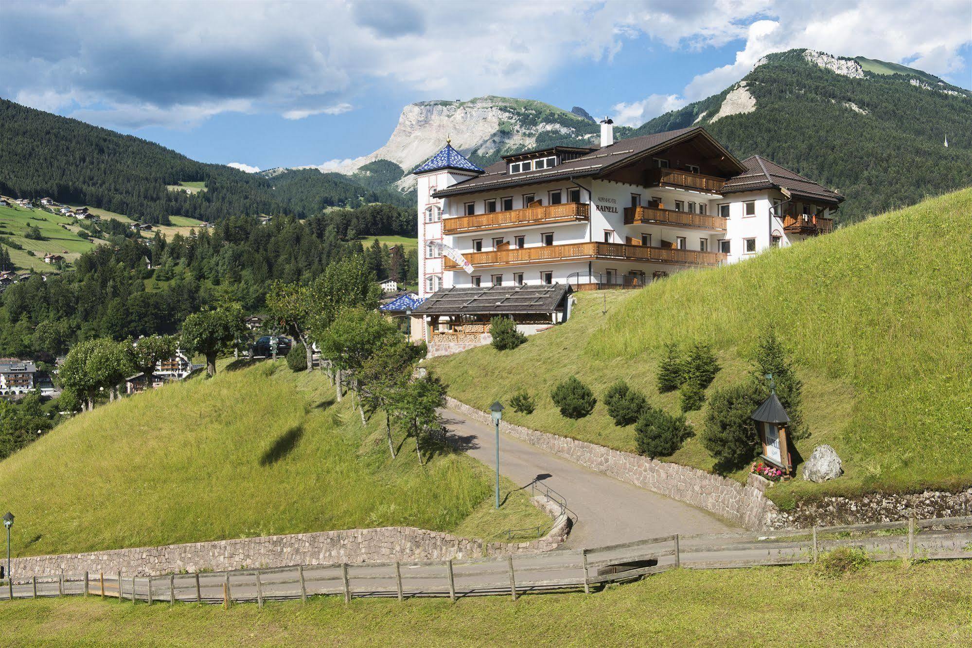 Rainell Dolomites Retreat Hotel Ortisei Luaran gambar