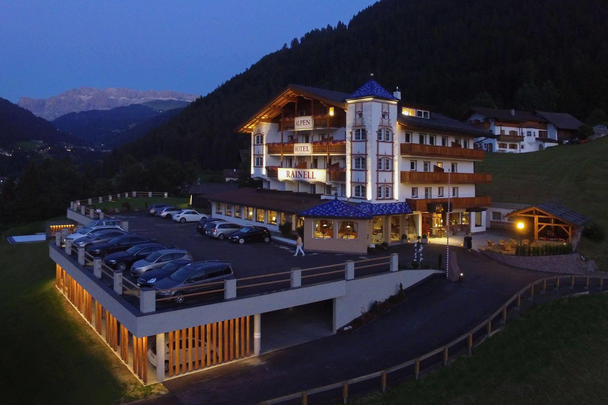 Rainell Dolomites Retreat Hotel Ortisei Luaran gambar